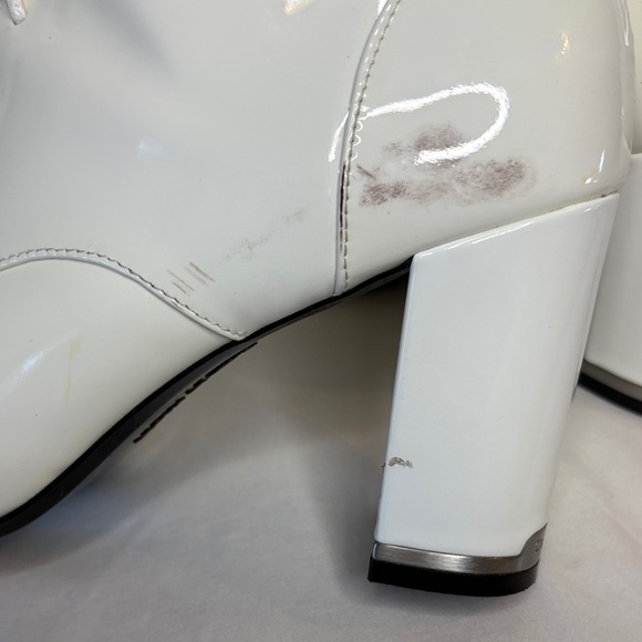 Calvin Klein Patent Leather White Lace-Up Boots Sz 9 - Picture 11 of 15